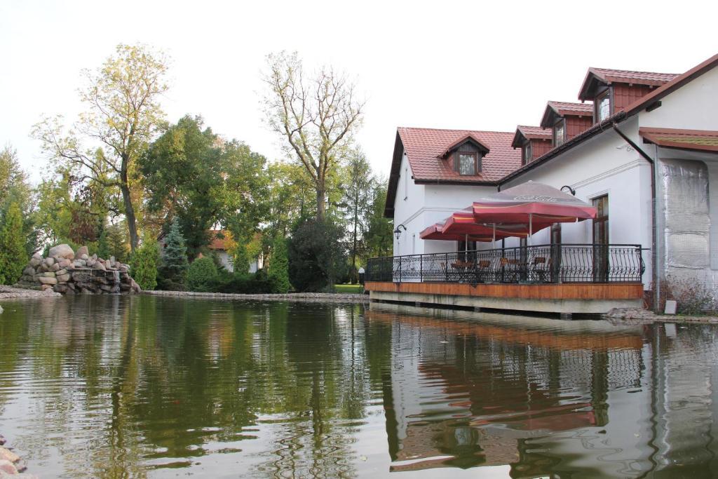 Pamietna Dworek Skierniewice Exterior foto