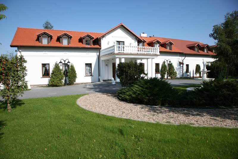 Pamietna Dworek Skierniewice Exterior foto